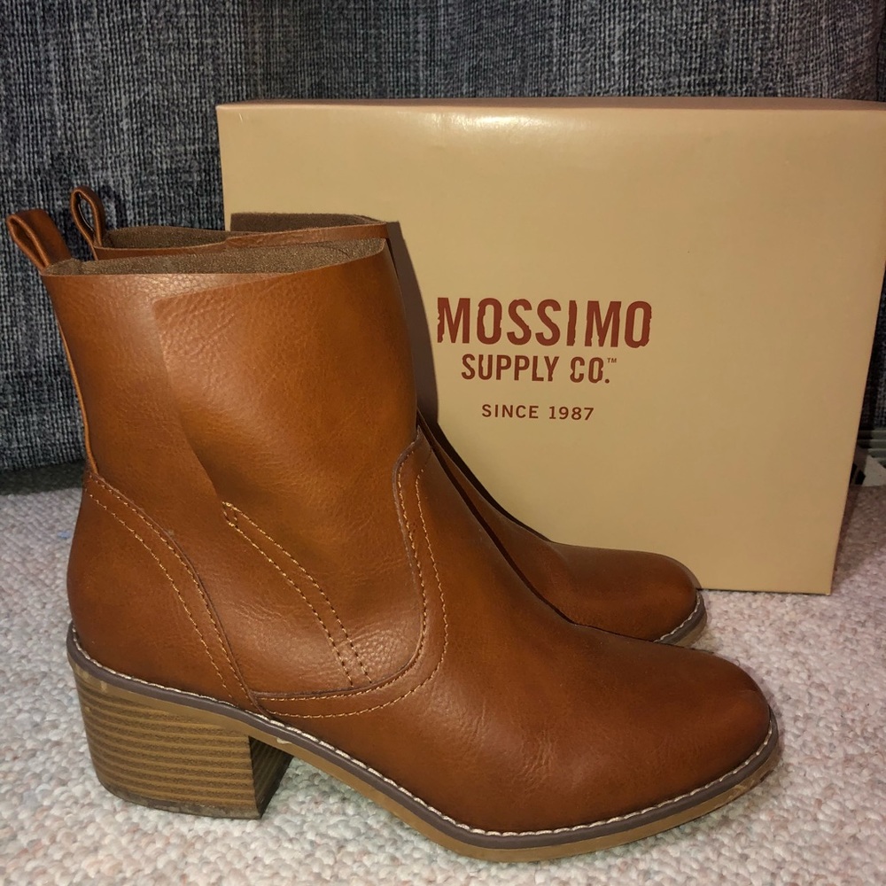 Mossimo Tan Heeled Boots